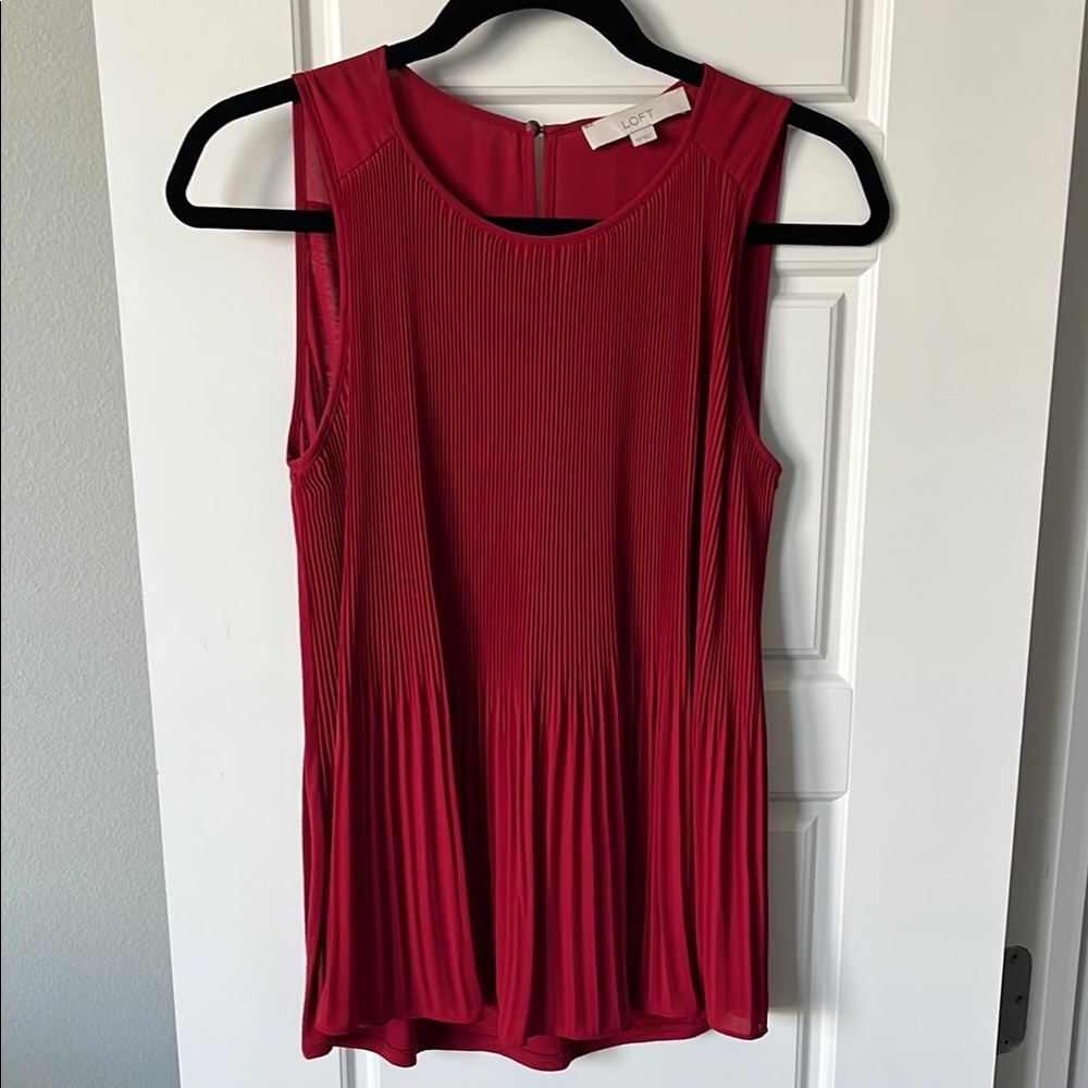 LOFT Red Pleated Sleeveless Blouse